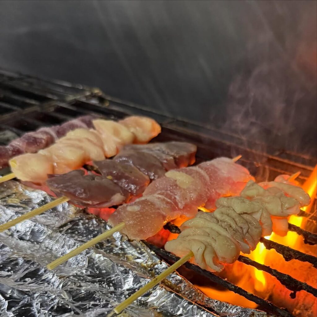 博多もつ鍋龍富山のもつ串焼きと飲み放題