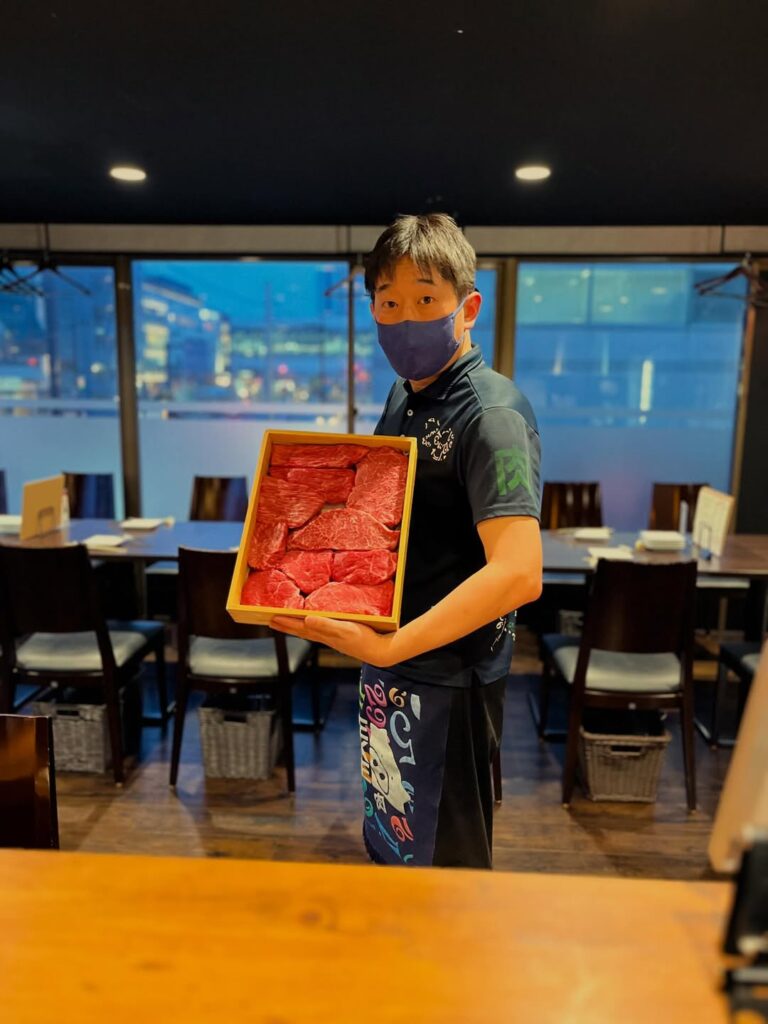 肉山富山は毎月29日と祝日は肉の日です